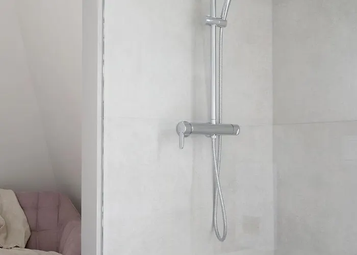 Daire Kosi Am Neun *